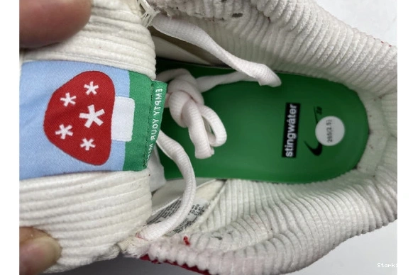 Magic Stingwater Nike Low Dunk DH7650-600 - SB Mushroom 1026